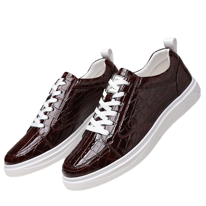 Classic Male Low Top Skate Sho - огляд і ціна Men'S Shoes Hey Dude